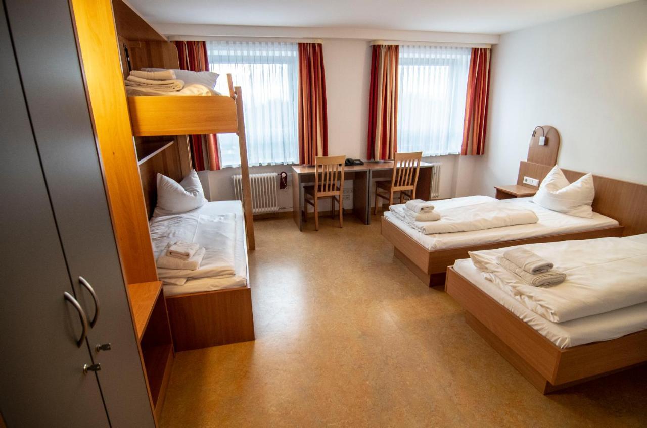 Ausbildungshotel St. Theresia Munich Exterior photo