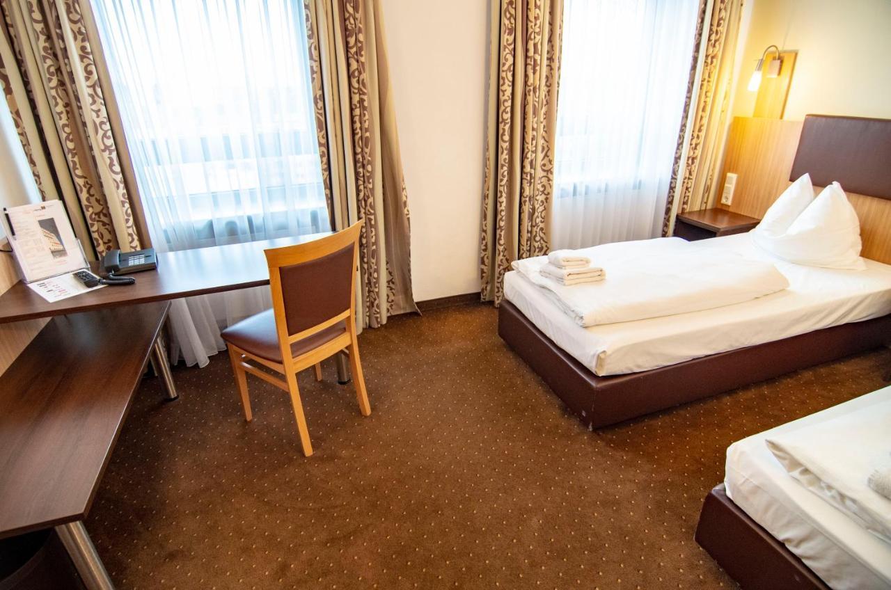 Ausbildungshotel St. Theresia Munich Exterior photo